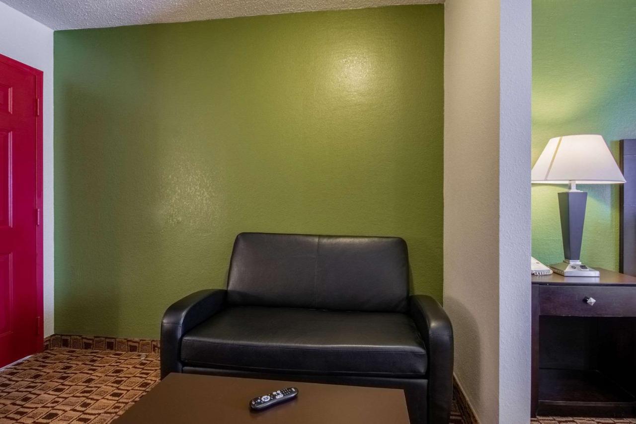 Coratel Plus Suites Wichita West Airport المظهر الخارجي الصورة
