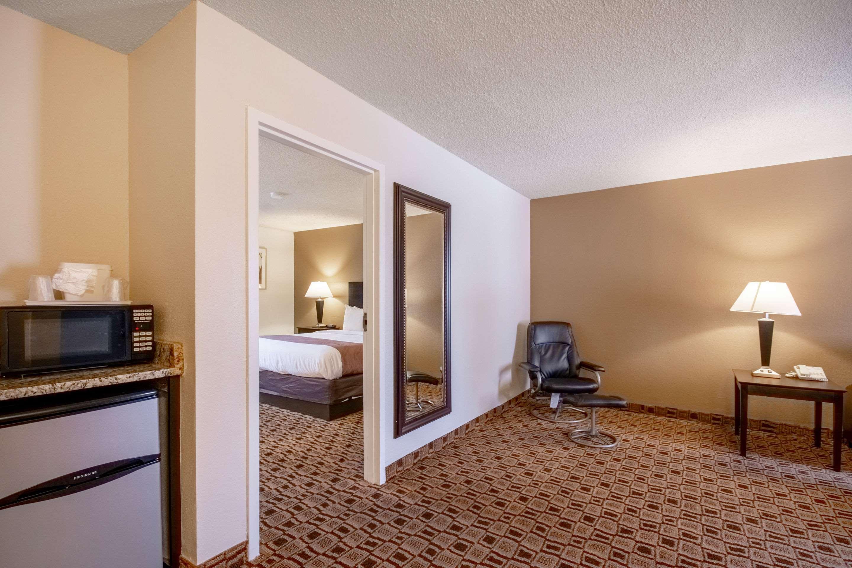 Coratel Plus Suites Wichita West Airport المظهر الخارجي الصورة