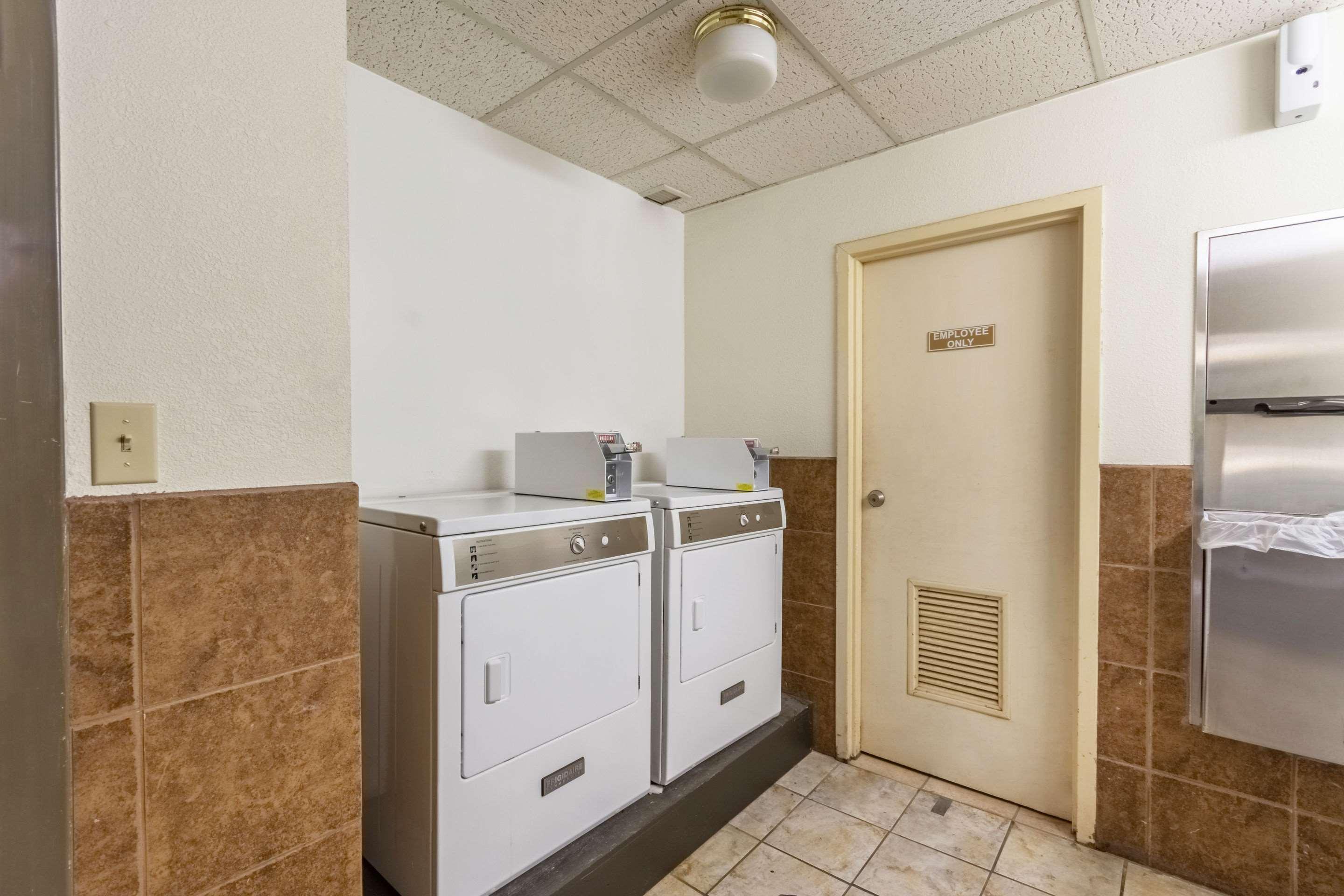 Coratel Plus Suites Wichita West Airport المظهر الخارجي الصورة