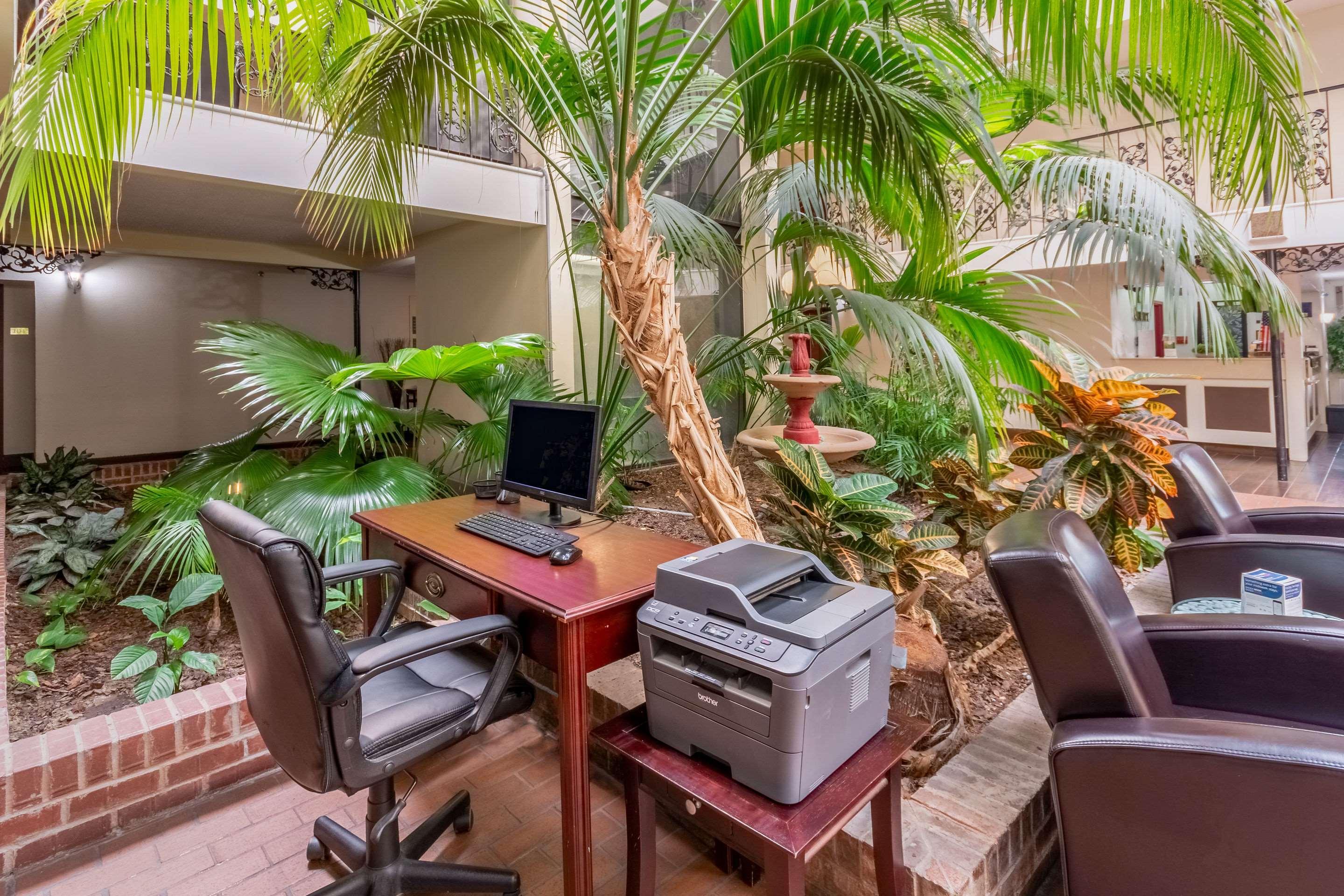 Coratel Plus Suites Wichita West Airport المظهر الخارجي الصورة
